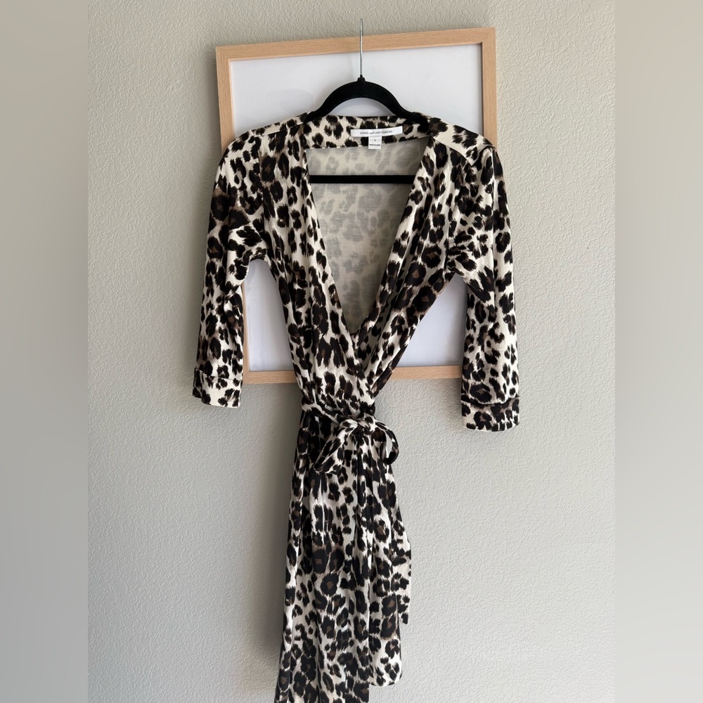 Diane Von Furstenberg Long Sleeve Brown and Black Dress Silk